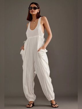 Anthropologie Bond Jumpsuit White Open Back Balloon Leg Jumpsuit 8330